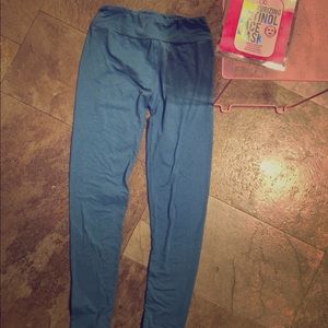 Blue leggings